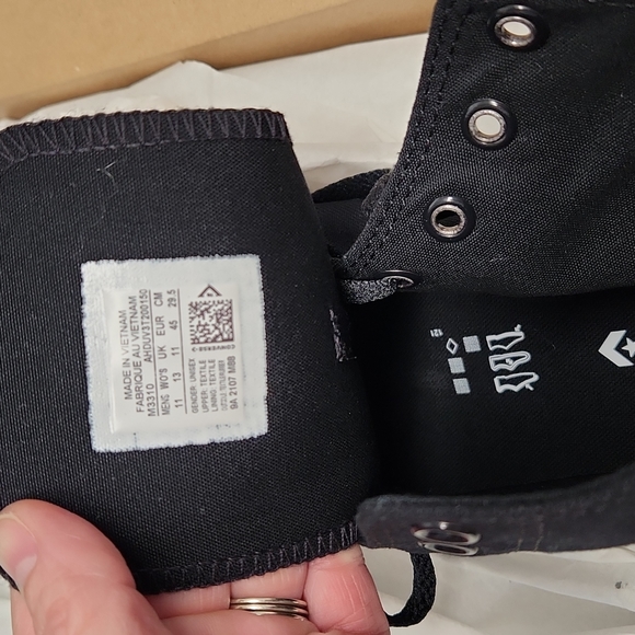 Converse Chuck Taylor All Star Classic Hi-top Men's size 9.5 & size 11 All Black - Picture 7 of 8